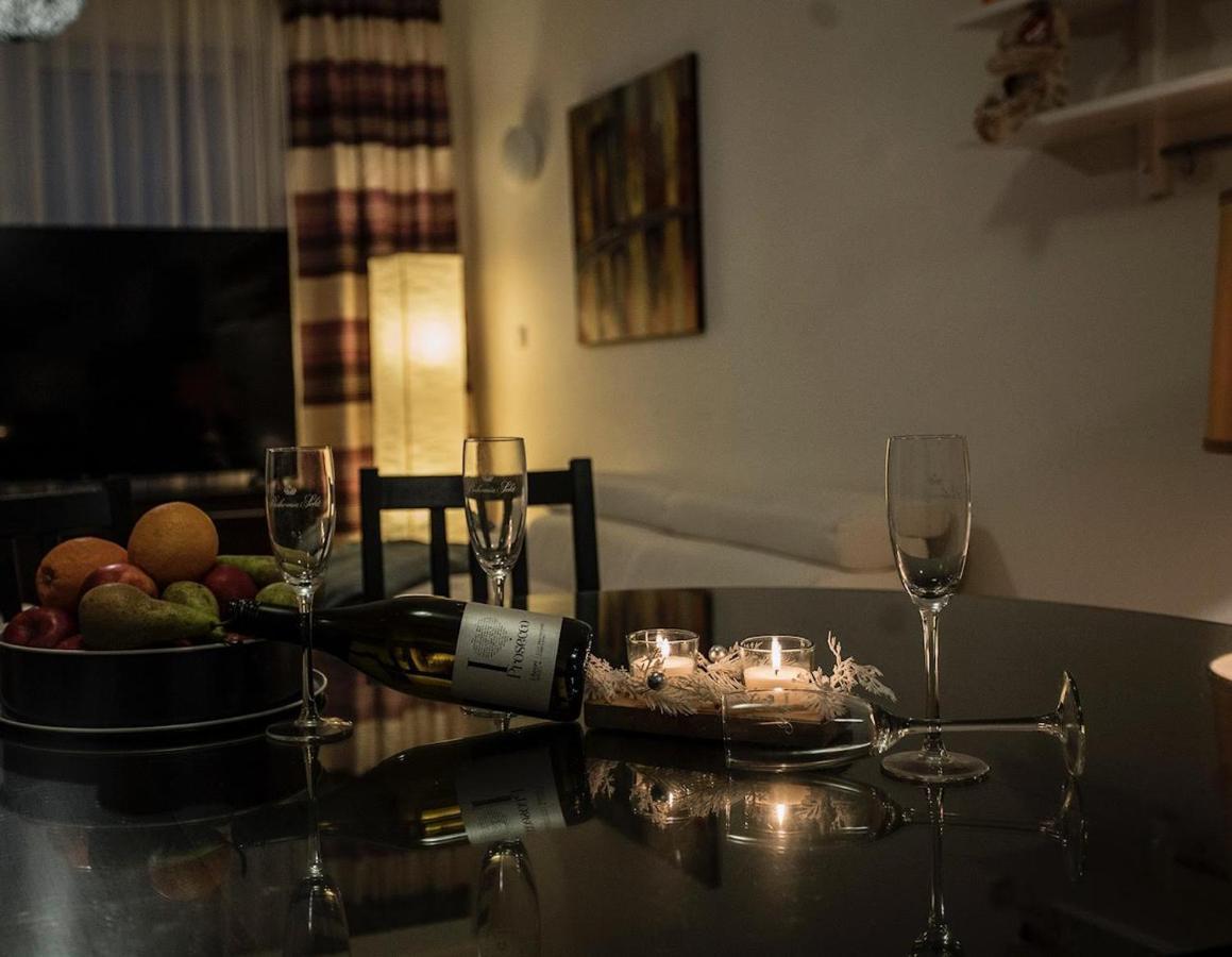 Hausfrymburk Villa Eksteriør billede
